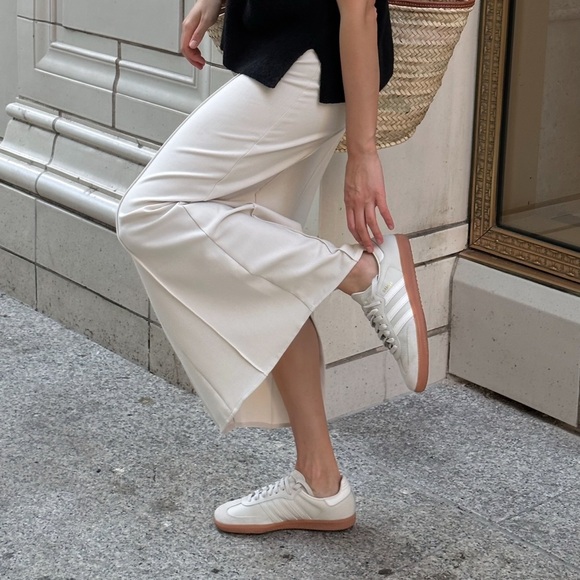 Adidas snickers - Picture 2 of 5